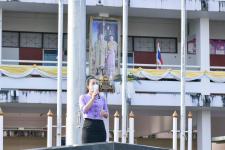 ผู้อำนวยการสถานศึกษาโรงเรียนเทศบาลเฉลิมพระเกียรติฯ กล่าวให้โอวาทนักเรียนภาคเรียนที่ 2 ประจำปีการศึกษา 2565