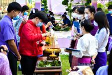 โรงเรียนเทศบาลเฉลิมพระเกียรติฯ จัดกิจกรรมสืบสานประเพณีวันลอยกระทง ประจำปี 2565