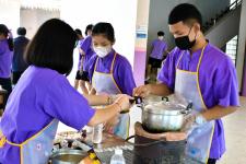 โรงเรียนเทศบาลเฉลิมพระเกียรติฯ จัดกิจกรรมสืบสานประเพณีวันลอยกระทง ประจำปี 2565