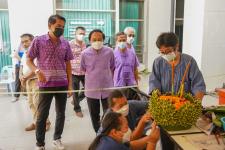 กองการศึกษาเทศบาลนครแม่สอด จัดงานสืบสานประเพณีลอยกระทง ประจำปีงบประมาณ 2565