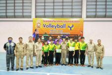 นายกเทศมนตรีนครแม่สอด มอบรางวัลแก่นักเรียนโรงเรียนเทศบาลวัดมณีไพรสณฑ์