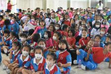 โรงเรียนเทศบาลวัดชุมพลคีรี และศูนย์การค้าโรบินสันไลฟ์สไตล์แม่สอด ร่วมจัดกิจกรรมไดโนเสาร์ออนทัวร์ (Dinosaur on Tour)