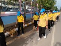 เจ้าหน้าที่กองสวัสดิการสังคมเข้าร่วมเข้าร่วมกิจกรรมจิตอาสาปรับปรุงภูมิทัศน์