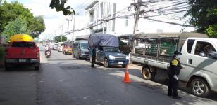 กองวิชาการและแผนงานเข้าร่วมประจำจุดคัดกรองเพื่อเป็นการยับยั้งและป้องกันการแพร่ระบาดโรคติดเชื้อไวรัสโควิด-19