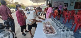 วัน ศุกร์ ที่ 9 ธันวาคม 2565 กองสวัสดิการสังคม เจ้าหน้าที่ฝ่ายพัฒนาชุมชน และเจ้าหน้าที่ กองยุทธศาสตร์ ลงพื้นที่ จัดทำแผนชุมชน เพื่อสอบถามความเดือดร้อน ความต้องการของประชาชนในชุมชน ณ ชุมชนร่วมแรง