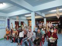 วัน ศุกร์ ที่ 9 ธันวาคม 2565 กองสวัสดิการสังคม เจ้าหน้าที่ฝ่ายพัฒนาชุมชน และเจ้าหน้าที่ กองยุทธศาสตร์ ลงพื้นที่ จัดทำแผนชุมชน เพื่อสอบถามความเดือดร้อน ความต้องการของประชาชนในชุมชน ณ ชุมชนร่วมแรง