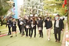 คณะผู้บริหาร คณะครู พร้อมเจ้าหน้าที่กองการศึกษาเทศบาลนครแม่สอด เข้าศึกษาดูงานกิจกรรมศึกษาดูงานตามโครงการพัฒนาศักยภาพผู้บริหารสถานศึกษาสังกัดเทศบาลนครแม่สอด