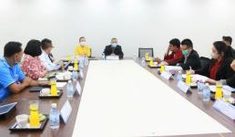 คณะผู้บริหาร คณะครู พร้อมเจ้าหน้าที่กองการศึกษาเทศบาลนครแม่สอด เข้าศึกษาดูงานกิจกรรมศึกษาดูงานตามโครงการพัฒนาศักยภาพผู้บริหารสถานศึกษาสังกัดเทศบาลนครแม่สอด