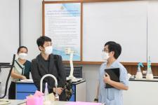 คณะผู้บริหาร คณะครู พร้อมเจ้าหน้าที่กองการศึกษาเทศบาลนครแม่สอด เข้าศึกษาดูงานกิจกรรมศึกษาดูงานตามโครงการพัฒนาศักยภาพผู้บริหารสถานศึกษาสังกัดเทศบาลนครแม่สอด