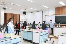 คณะผู้บริหาร คณะครู พร้อมเจ้าหน้าที่กองการศึกษาเทศบาลนครแม่สอด เข้าศึกษาดูงานกิจกรรมศึกษาดูงานตามโครงการพัฒนาศักยภาพผู้บริหารสถานศึกษาสังกัดเทศบาลนครแม่สอด