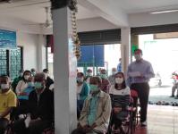 วัน ศุกร์ ที่ 16 ธันวาคม 2565 กองสวัสดิการสังคม เจ้าหน้าที่ฝ่ายพัฒนาชุมชน และเจ้าหน้าที่ กองยุทธศาสตร์ ลงพื้นที่ จัดทำแผนชุมชน เพื่อสอบถามความเดือดร้อน ความต้องการของประชาชนในชุมชน ณ ชุมชนตาลเดี่ยว