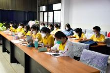 โรงเรียนเทศบาลเฉลิมพระเกียรติฯ จัดประชุมคณะครู บุคลากรทางการศึกษาประจำเดือน ธันวาคม 2565