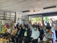 วัน จันทร์ ที่ 19 ธันวาคม 2565 กองสวัสดิการสังคม เจ้าหน้าที่ฝ่ายพัฒนาชุมชน และเจ้าหน้าที่ กองยุทธศาสตร์ ลงพื้นที่ จัดทำแผนชุมชน เพื่อสอบถามความเดือดร้อน ความต้องการของประชาชนในชุมชน ณ ชุมชนบ้านเหนือสามัคคี