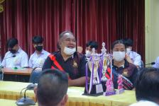 โรงเรียนกีฬาเทศบาลนครแม่สอดเข้ารับรางวัลและรับโอวาทจากนายเทศมนตรีนครแม่สอด ในการแข่งขันกีฬาเยาวชนแห่งชาติ ภาค 5 ครั้งที่ 38 “พิจิตรเกมส์”