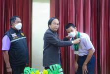 โรงเรียนกีฬาเทศบาลนครแม่สอดเข้ารับรางวัลและรับโอวาทจากนายเทศมนตรีนครแม่สอด ในการแข่งขันกีฬาเยาวชนแห่งชาติ ภาค 5 ครั้งที่ 38 “พิจิตรเกมส์”