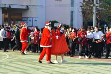 โรงเรียนเทศบาลเฉลิมพระเกียรติฯ จัดกิจกรรม Merry Christmas  2022