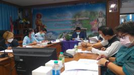 เข้าร่วมประชุมคณะกรรมการบริหารศูนย์อำนวยการขจัดความยากจนและพัฒนาคนทุกช่วงวัยอย่างยั่งยืน ตามหลักปรัชญาของเศรษฐกิจพอเพียงจังหวัดตาก ณ ที่ว่าการอำเภอแม่สอด จังหวัดตาก