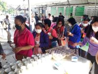 โครงการฝึกอาชีพให้ความรู้ชุมชนในเขตเทศบาลนครแม่สอด “หลักสูตรน้ำยาดันฝุ่น น้ำยาซักผ้า”