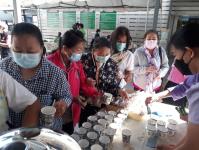 โครงการฝึกอาชีพให้ความรู้ชุมชนในเขตเทศบาลนครแม่สอด “หลักสูตรน้ำยาดันฝุ่น น้ำยาซักผ้า”