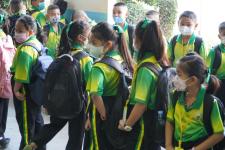 โรงเรียนเทศบาลวัดมณีไพรสณฑ์ จัดโครงการกิจกรรมพัฒนาผู้เรียนทัศนศึกษาแหล่งเรียนรู้นอกสถานศึกษา นักเรียนชั้นประถมศึกษาปีที่ 1 ประจำปีการศึกษา 2565