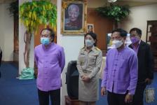 เทศบาลนครแม่สอดจัดกิจกรรมศึกษาดูงานด้านการจัดการศึกษาตามหลักปรัชญาของเศรษฐกิจพอเพียง และการส่งเสริมสนับสนุนและการยกระดับคุณภาพการจัดการศึกษา ณ จังหวัดชลบุรี