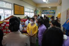 เทศบาลนครแม่สอดจัดกิจกรรมศึกษาดูงานด้านการจัดการศึกษาตามหลักปรัชญาของเศรษฐกิจพอเพียง และการส่งเสริมสนับสนุนและการยกระดับคุณภาพการจัดการศึกษา ณ จังหวัดชลบุรี