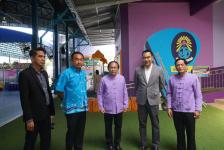 เทศบาลนครแม่สอดจัดกิจกรรมศึกษาดูงานด้านการจัดการศึกษาตามหลักปรัชญาของเศรษฐกิจพอเพียง และการส่งเสริมสนับสนุนและการยกระดับคุณภาพการจัดการศึกษา ณ จังหวัดชลบุรี