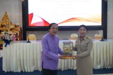 เทศบาลนครแม่สอดจัดกิจกรรมศึกษาดูงานด้านการจัดการศึกษาตามหลักปรัชญาของเศรษฐกิจพอเพียง และการส่งเสริมสนับสนุนและการยกระดับคุณภาพการจัดการศึกษา ณ จังหวัดชลบุรี