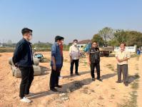 ท่านนายกเทศมนตรีเทศบาลนครแม่สอดว่าที่ร้อยตรีประเสริฐ  ปวงละครได้มอบหมายให้นายไกรสร  กิจการ รองนายกเทศมนตรีเทศบาลนครแม่สอดลงพื้นที่งานวางท่อระบายน้ำถนนเข้าหมู่บ้าน ส.ศิริพัฒน์ เพื่อระบายน้ำท่วมบ้านประชาชนและป้องกันอุบัติเหตุรถตกร่องน้ำของประชาชน