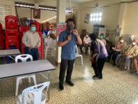 ลงชุมชน เพื่อประชาสัมพันธ์โรงเรียนผู้สูงอายุ แจกเบี้ยผู้สูงอายุและคนพิการ มนพื้นที่ชุมชนจ๊อกจอ ชุมชนสันตันปิ่น และชุมชนบ้านทุ่ง