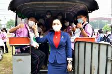 โรงเรียนเทศบาลเฉลิมพระเกียรติฯ จัดทัศนศึกษาแหล่งเรียนรู้นอกสถานที่ ประจำปีการศึกษา 2565