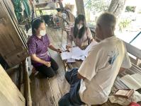 ลงพื้นที่เยี่ยมบ้านผู้สูงอายุชุมชนร่วมใจ ในการประสานข้อมูลเพื่อวางแผนการพัฒนาคุณภาพชีวิตด้านการปรับสภาพที่อยู่อาศัยและสภาพแวดล้อมให้มั่นคงปลอดภัยสำหรับการใช้ชีวิตประจำวันของผู้สูงอายุ