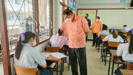 คณะผู้บริหารเทศบาลนครแม่สอด ตรวจเยี่ยมสนามสอบปลายภาคเรียน ประจำปีการศึกษา 2565 นักเรียนในโรงเรียนในสังกัดเทศบาลนครแม่สอด