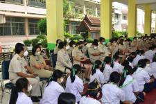 พิธีปัจฉิมนิเทศนักเรียนชั้นประถมศึกษาปีที่ 6 และชั้นมัธยมศึกษาปีที่ 3 โรงเรียนเทศบาลวัดมณีไพรสณฑ์ 