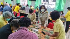 ชมรมผู้สูงอายุเทศบาลนครแม่สอด จัดกิจกรรมโครงการผู้สูงวัยนครแม่สอดร่วมสืบสานจากจักสาน (ใบมะพร้าว) ประจำปี 2566