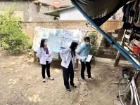 งานสังคมสงเคราะห์ ลงพื้นที่ร่วมกับกองช่าง เทศบาลนครแม่สอด ในการประมาณการการปรับสภาพที่อยู่อาศัยสำหรับผู้สูงอายุ เพื่อประกอบการพิจารณาการจัดทำแผนการปรับสภาพที่อยู่อาศัย