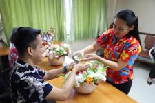 จัดกิจกรรมรดน้ำขอพร เนื่องในประเพณีสงกรานต์ ประจำปี 2566 