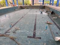 ผุ้อำนวยการกองการศึกษา เทศบาลนครแม่สอด ตรวจเยี่ยมการก่อสร้างศาลสมเด็จฯ การก่อสร้างสระว่ายน้ำ และสนามกีฬา 5 อำเภอชายแดน เทศบาลนครแม่สอด