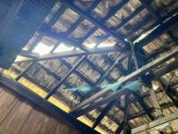 ลงพื้นที่รับคำร้องเบื้องต้นกรณีครัวเรือนได้รับความเสียหาย จากเหตุวาตภัย เพื่อวางแผนให้ความช่วยเหลือตามภารกิจศูนย์ช่วยเหลือประชาชนเทศบาลนครแม่สอดต่อไป