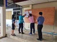 งานพัฒนาชุมชน และงานสังคมสงเคราะห์ ได้ดำเนินการติดประกาศรายชื่อผู้มีสิทธิ์เลือก คณะกรรมการชุมชน ชุมชนอิสลาม และชุมชนแม่สอดวิลล่า