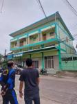 ดับเพลิงนครแม่สอด ออกทำการแก้ไขรางน้ำหลุดห้อยบ้านประชาชน ชุมชนอิสลาม