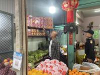 งานเทศกิจ นครแม่สอด ออกสำรวจร้านขายพลุ ประทัด สารเคมี เขตเทศบาลนครแม่สอด