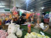 งานเทศกิจ นครแม่สอด ออกสำรวจร้านขายพลุ ประทัด สารเคมี เขตเทศบาลนครแม่สอด