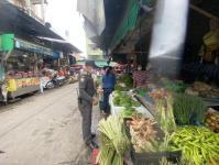 งานเทศกิจนครแม่สอด ออกตรวจความเรียบร้อยและจัดระเบียบตลาดเทศบาลนครแม่สอด 22 ส.ค.2566