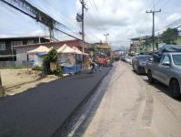 ดำเนินการโครงการปูยางแอสฟัลท์ติกคอนกรีต บริเวณถนนอิทรคีรีจากร้านเจ้าสัวถึงสะพานดำ