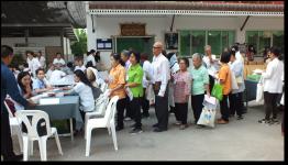 งานพัฒนาชุมชน-โครงการส่งเสริมและให้ความรู้กลุ่มผู้สูงอายุในเขตเทศบาลนครแม่สอด “หลักสูตรการพัฒนาคุณภาพชีวิตผู้สูงอายุในเขตเทศบาลนครแม่สอด”ประจำปี 2562