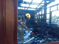 ดับเพลิงแม่สอด ออกระงับเหตุเพลิงไหม้บ้านประชาชน หน้าปั๊มน้ำมันนอร์ท ถนนราษฎร์อุทิศ