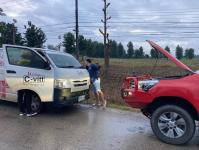 ดับเพลิงนครแม่สอด ออกช่วยเหลือประชาชนเหตุรถยนต์สตาร์ทไม่ติด ใกล้แยกบ้านหนองบัว