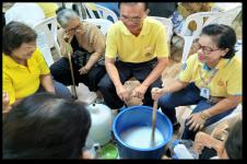 งานพัฒนาชุมชน-โครงการฝึกอาชีพให้ความรู้ชุมชนในเขตเทศบาลนครแม่สอด ระยะยาว ประจำปีงบประมาณ 2562  “หลักสูตร น้ำยาอเนกประสงค์ (น้ำยาถูพื้น)”