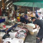 งานเทศกิจนครแม่สอด ออกตรวจความเรียบร้อยและจัดระเบียบตลาดเทศบาลนครแม่สอด 17 ก.ย.2566